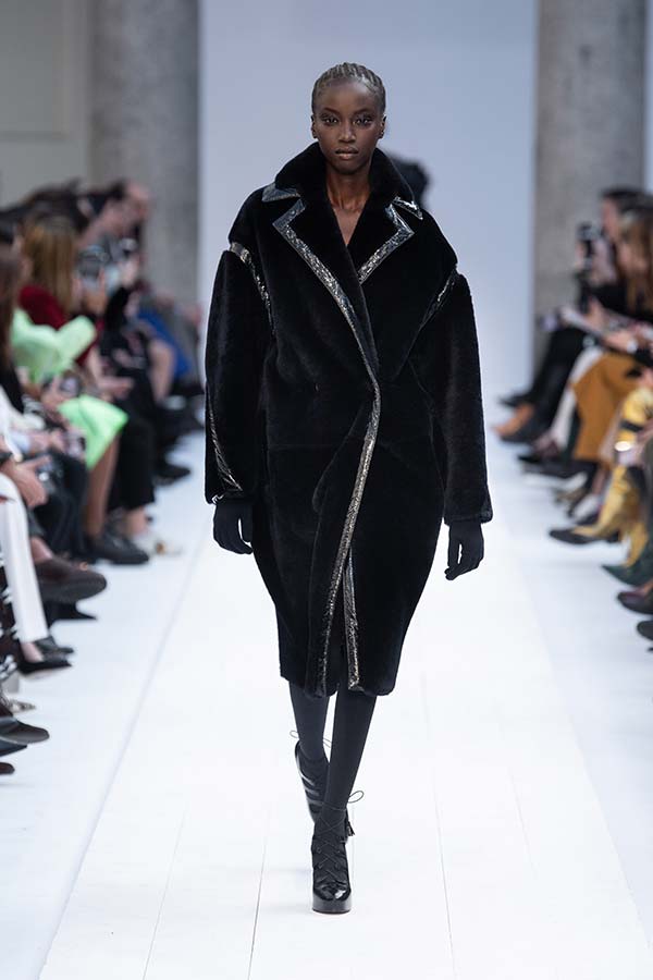 Maxmara Fw20 Runway 005 Max Mara Maxmara Fw20 Runway 005 Max Mara